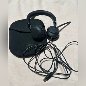 Jabra Evolve 2 75 Wired Headset with Boom Mic in Black